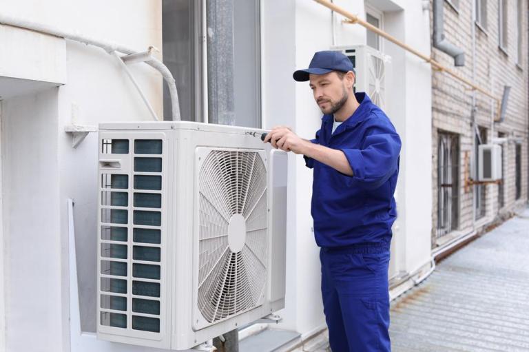 À Firminy, quelle fréquence d'entretien pour une climatisation ?